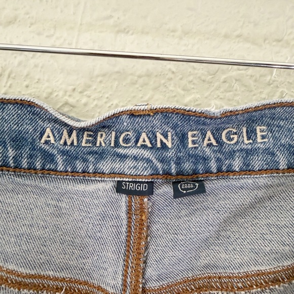American Eagle Relaxed Jean Denim Distressed Cut Off Shorts Size 16 - Picture 10 of 12